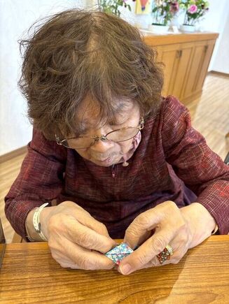 フロントのお花・折り紙アートクラブ
