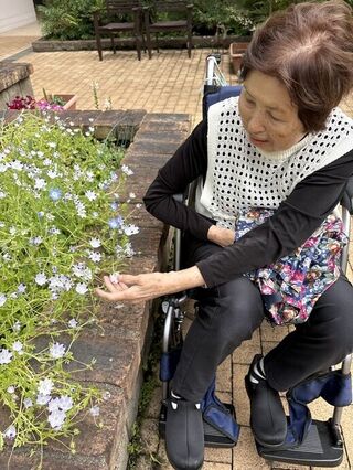 ゲストハウスの中庭をご紹介いたします