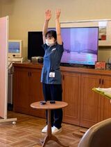当社の理学療法士（リハビリの先生）と一緒に体操