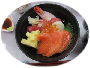 海鮮丼アップ.jpg