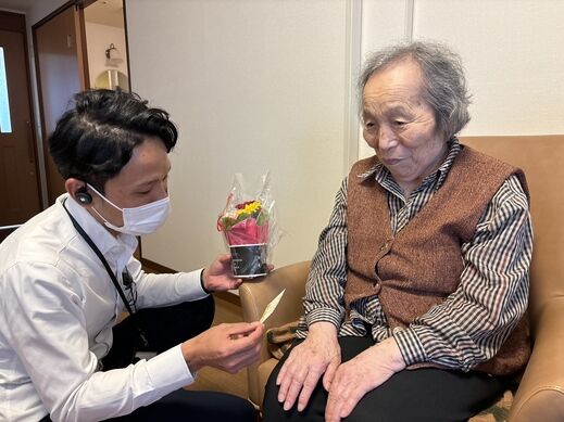 202510birthday1 .jpg