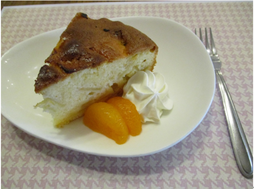 一品アラカルト　リンゴのケーキ.png