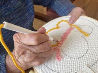 手芸クラブ★楽しいハンドメイド『パンチングニードル』