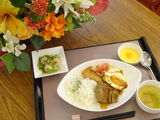 ハワイ気分♪ロコモコ丼