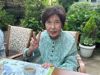 庭園を臨む おのカフェ