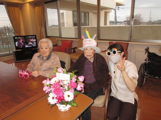 2012412.jpg