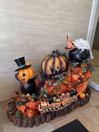 ハロウィーンの館内