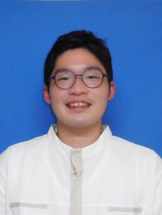 柳澤悠也CA.jpg