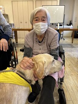 ドッグセラピー202511-⑤.jpg