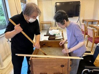 紙すき体験202607-③.jpg